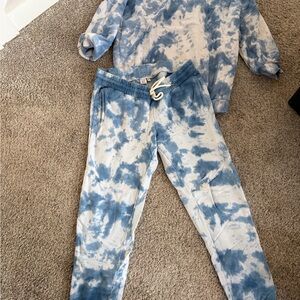 GAP Maternity Blue and White Tie-Dye Sweatshirt and Joggers